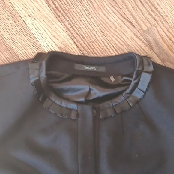 Tahari Snap-Front Ribbon-Trim Blazer ■ Size 10 - Picture 2 of 15